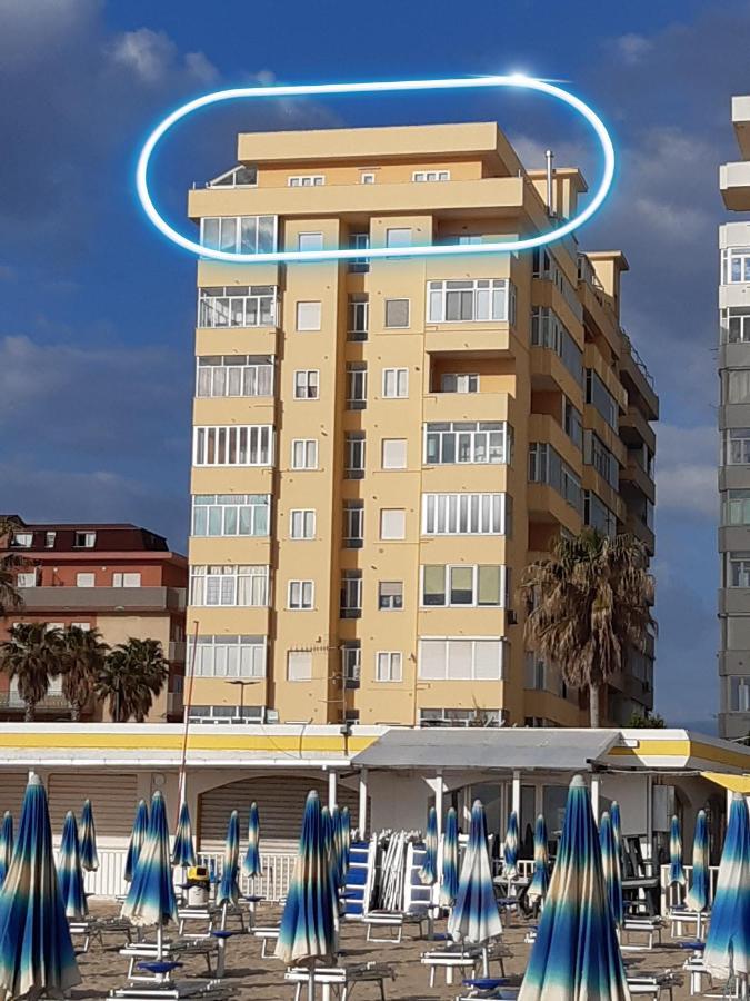 Appartement La Terrazza Sul Mare à Montesilvano Marina Extérieur photo