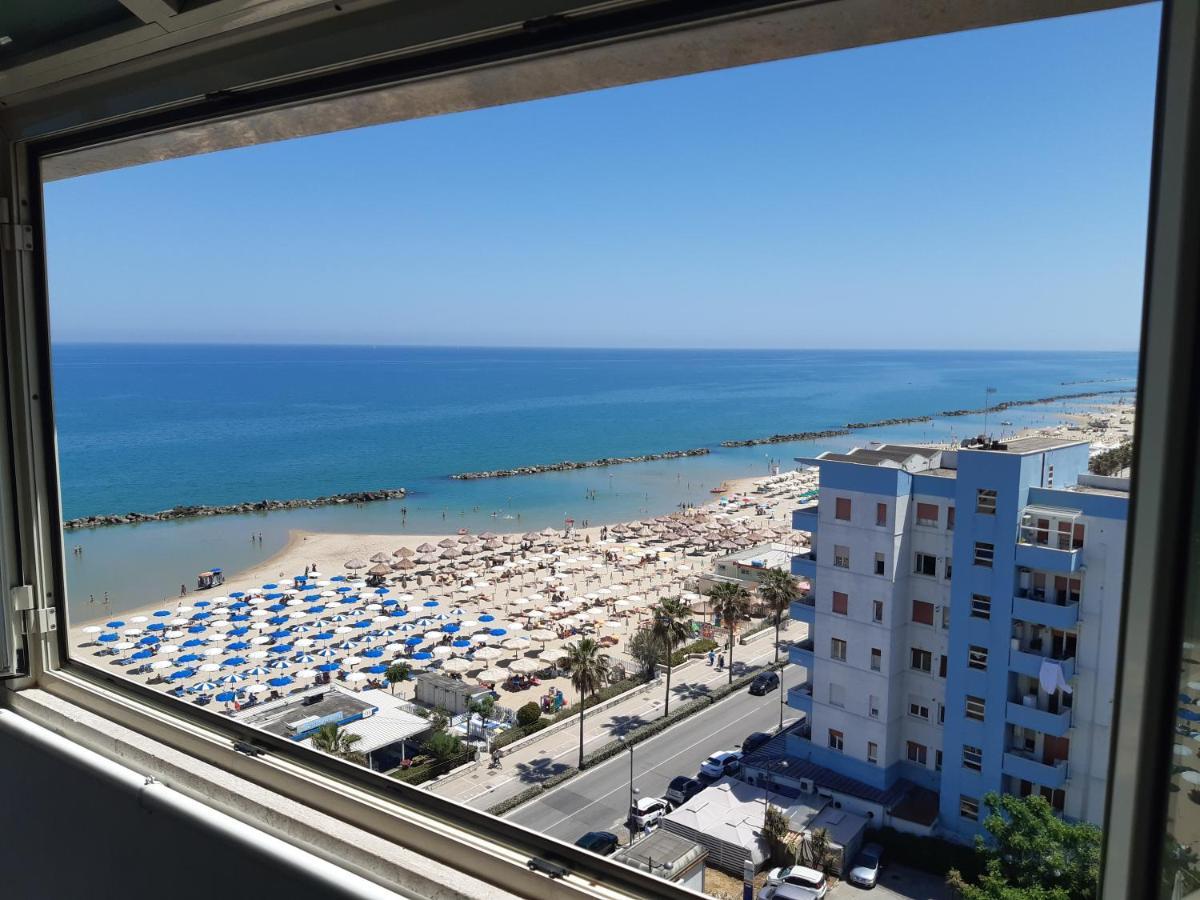 Appartement La Terrazza Sul Mare à Montesilvano Marina Extérieur photo