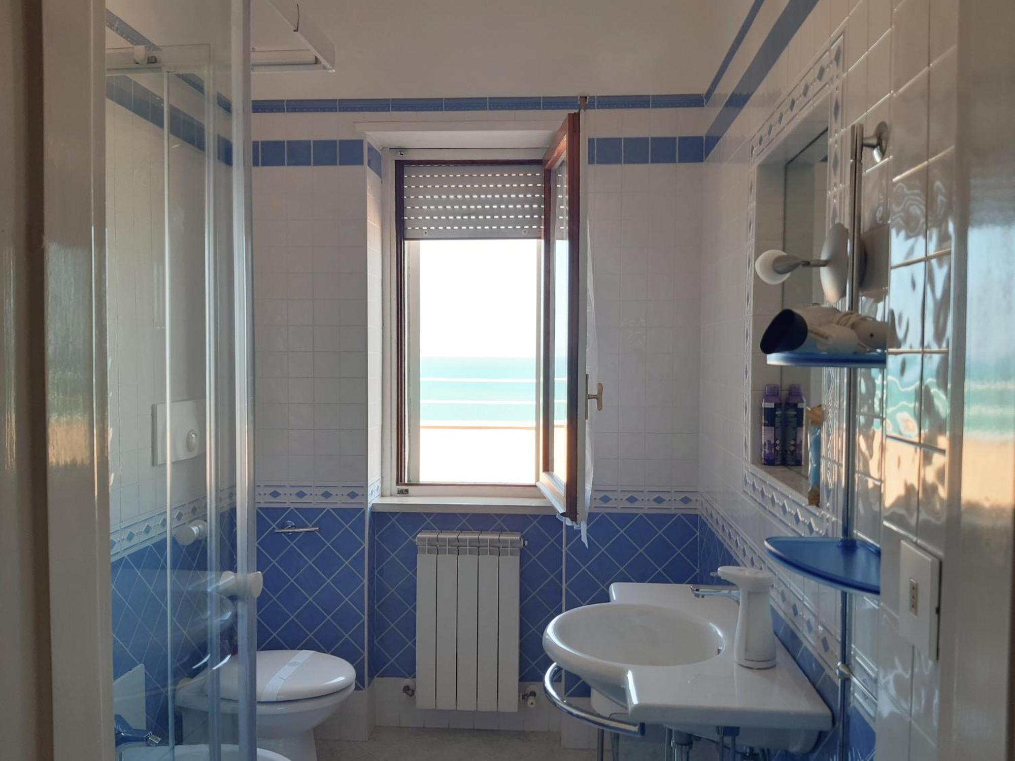 Appartement La Terrazza Sul Mare à Montesilvano Marina Extérieur photo